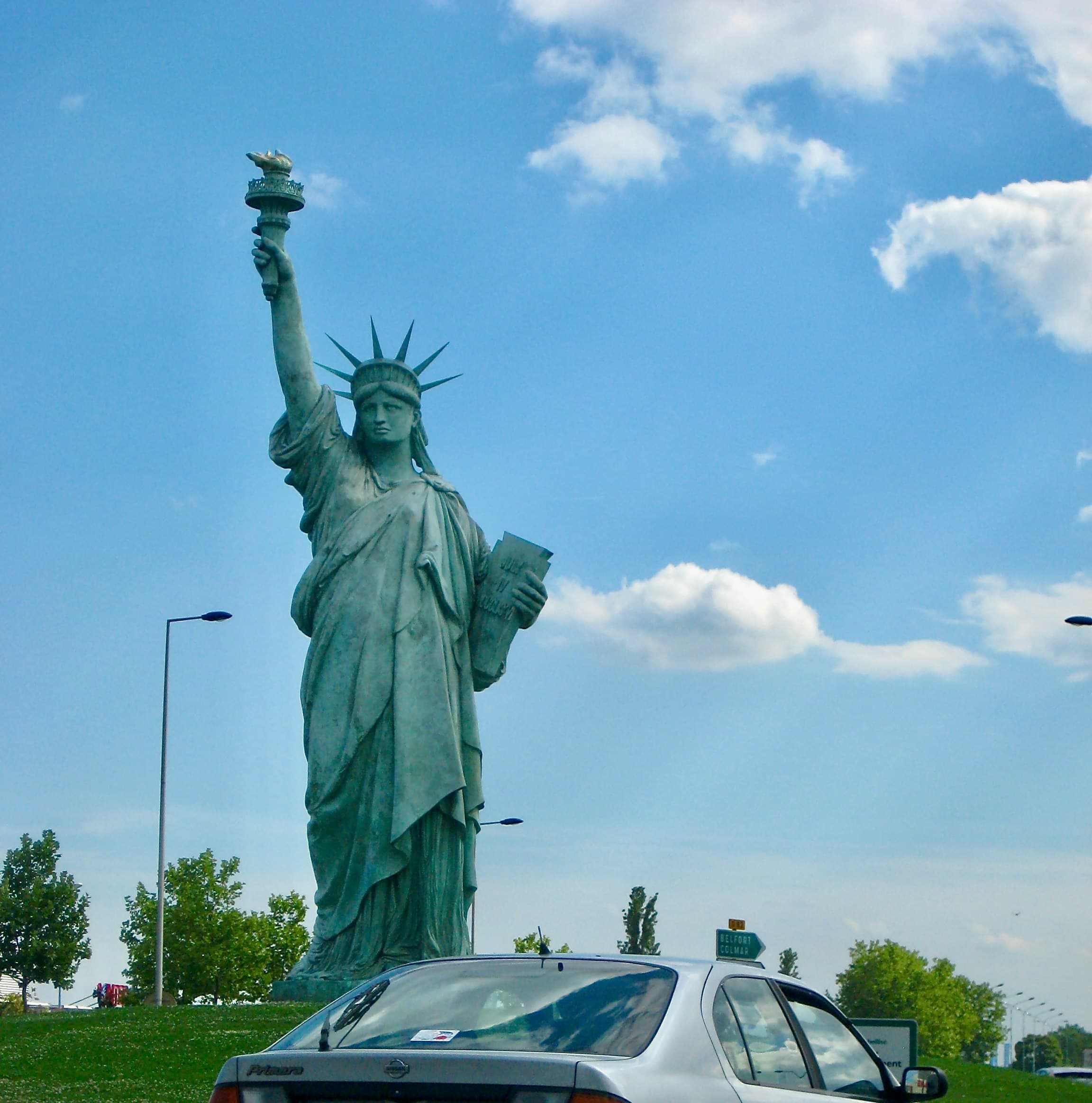 3 Signs a Rental Car Company May Be Overcharging You